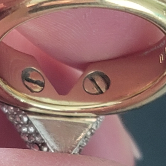 Louis VuittonEssential V ring Gold, Metal - Picture 7 of 10